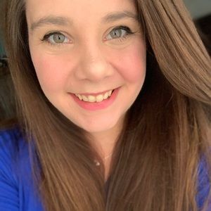 Meet your Posher, Carla